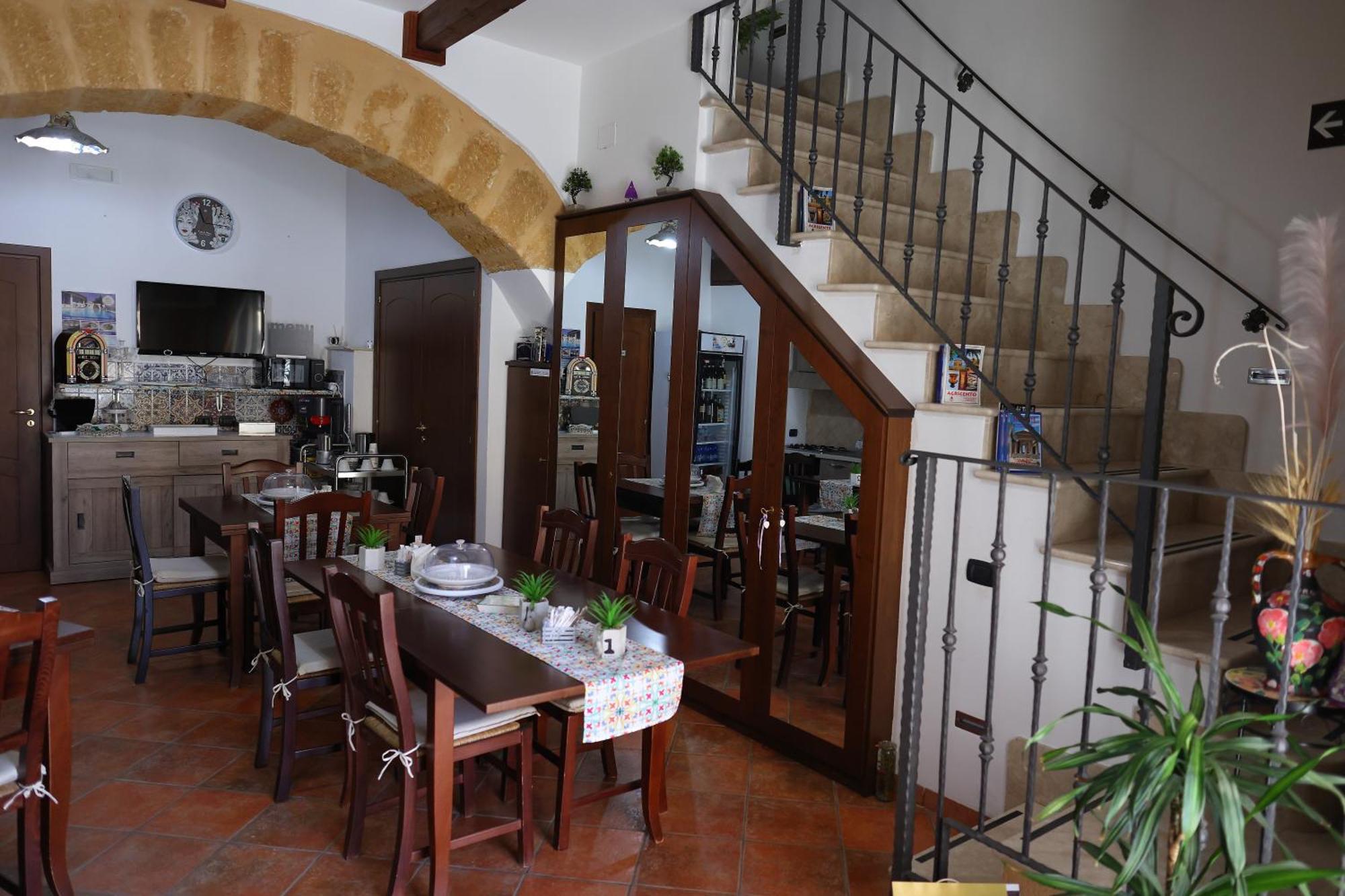 Rabate Hotel Агридженто Екстериор снимка